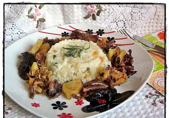 Rață înăbușită în suc de ananas