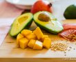 Salata exotica de quinoa cu avocado si mango-2