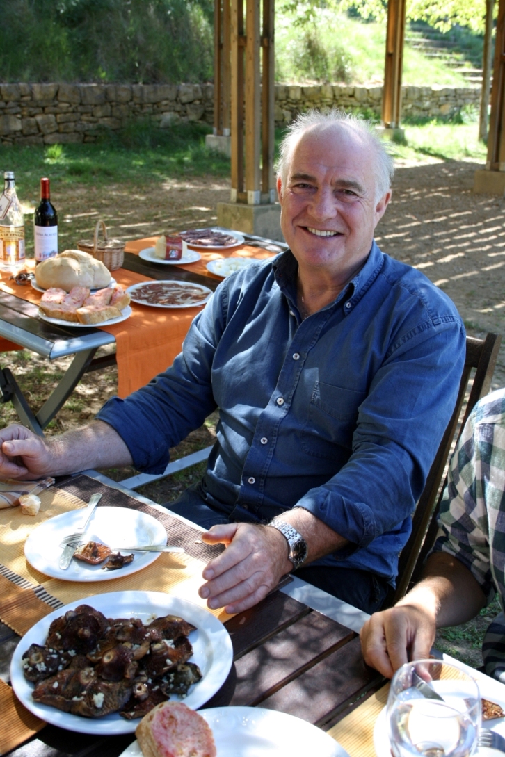 TV Paprika te invita intr-o calatorie culinara in Spania cu Rick Stein