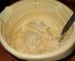 Desert tort cu blat de nuca si crema de vanilie-1