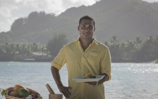 TV Paprika va invita sa serviti Delicii din insule cu Peter Kuruvita