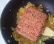 Musaca de cartofi, carne tocata si carnati afumati-1