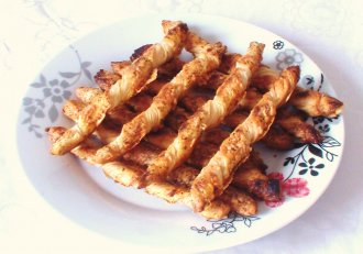 Saleuri cu cascaval