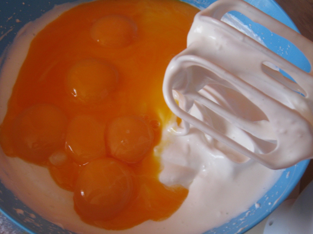 Crema de zahar ars cu suc de portocale si capsuni