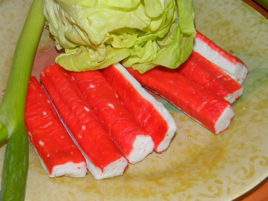 Salata cu surimi