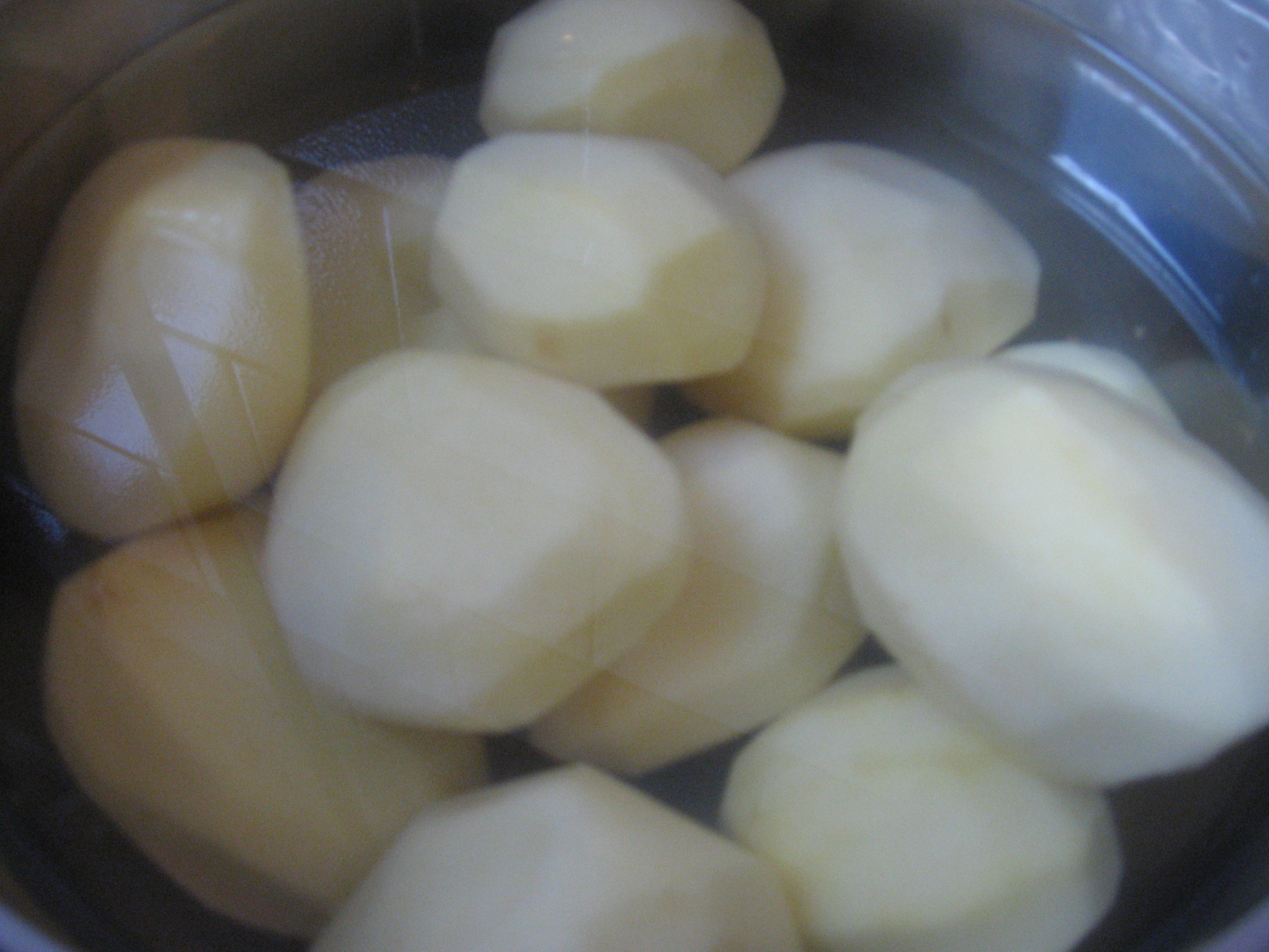 Cartofi gratinati, cu  piept de porc la cuptor