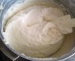 Tort cu crema de vanilie,cocos si zmeura-8