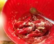 Salata de ardei kapia cu sos de usturoi si iaurt-4
