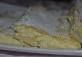 Placinta cu branza si stafide