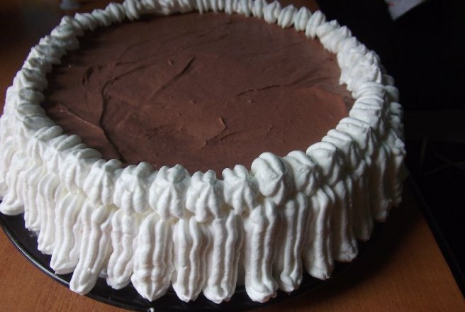 Reteta Tort Cu Crema De Ciocolata Si Frisca
