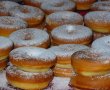 Gogosi ( doughnuts )-1