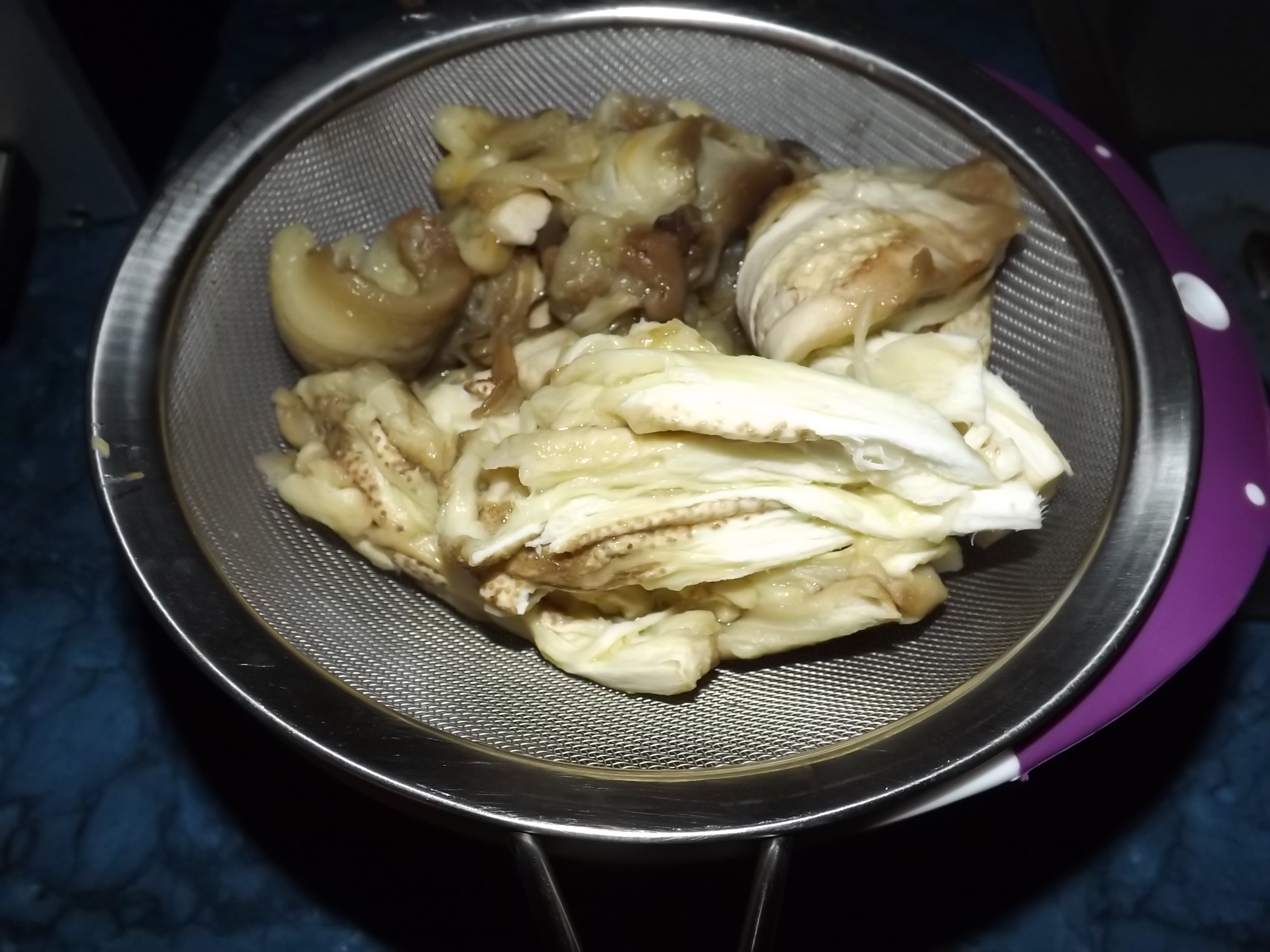 Salata de vinete cu ciuperci si ardei copti in vasul Zepter