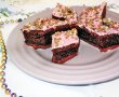 Prăjitură cu cacao și glazură de căpșuni-5