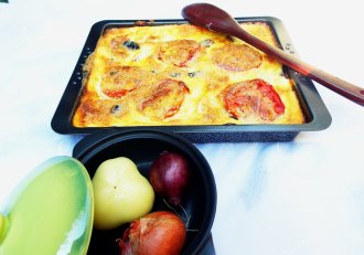 Sufleu de dovlecei cu rosii si mozarella