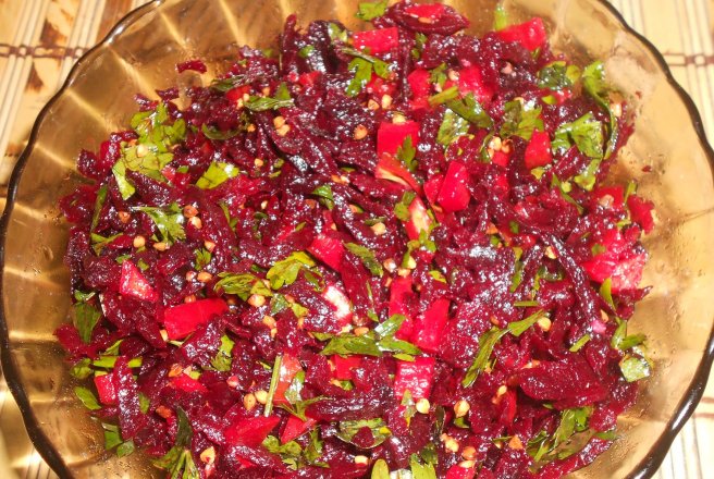 Salata de sfecla rosie si hrisca