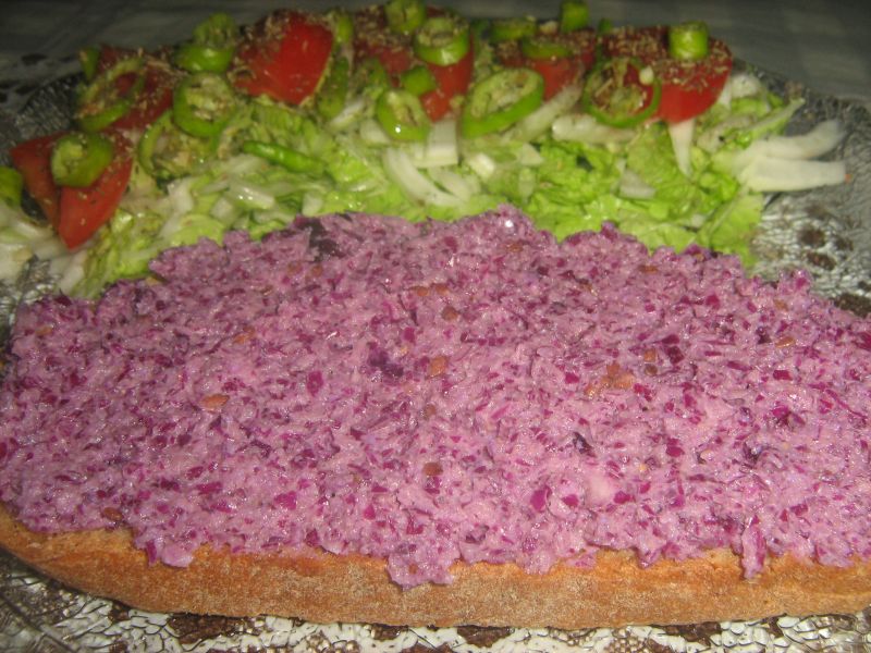 Salata de varza rosie cu maioneza