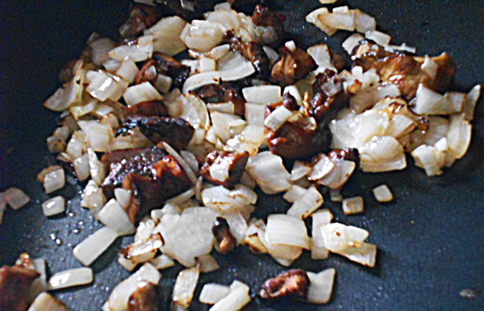 Piure de cartofi cu ciuperci si friptura de porc