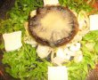 Salata cu ciuperci si branzeturi-1