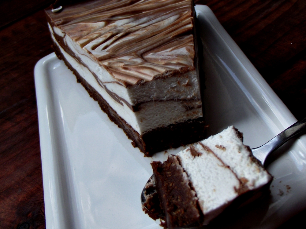 desert cheesecake marmorat cu ciocolata