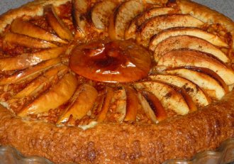 Tarta cu mere si scortisoara