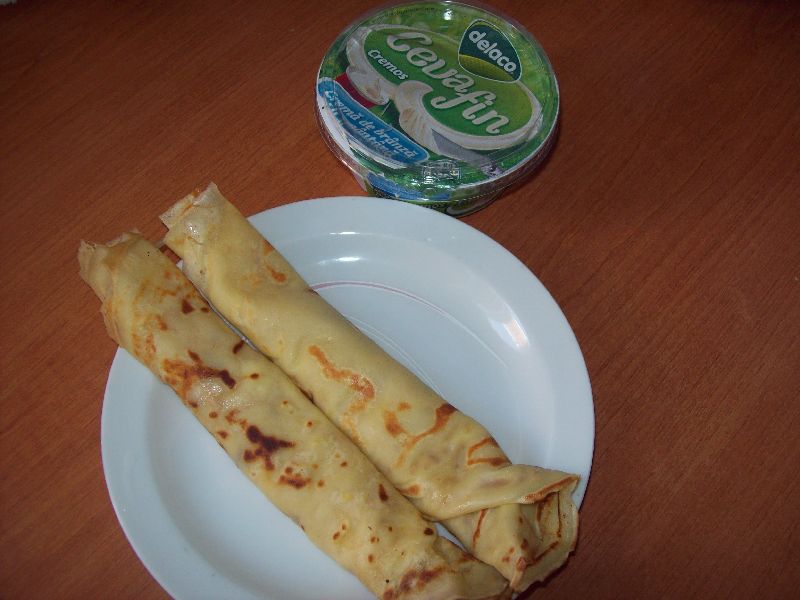 Clatite cu lapte si 