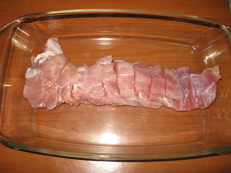 Muschiulet de porc la cuptor, cu legume si mirodenii