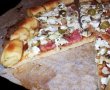 Pizza cu margine de branza-4