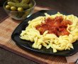 Chiftelute in sos tomat cu spatzle (taitei)-4