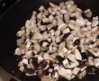 Sandvis cu papara de ciuperci-0
