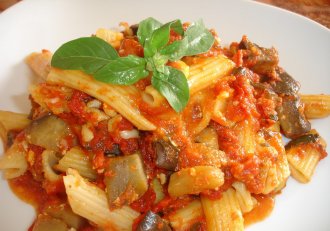 Penne cu vinete
