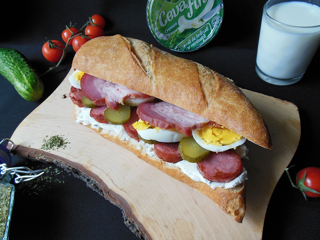 Sandwich taranesc
