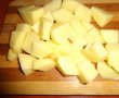Tocanita de cartofi cu carnati afumati si rozmarin-2