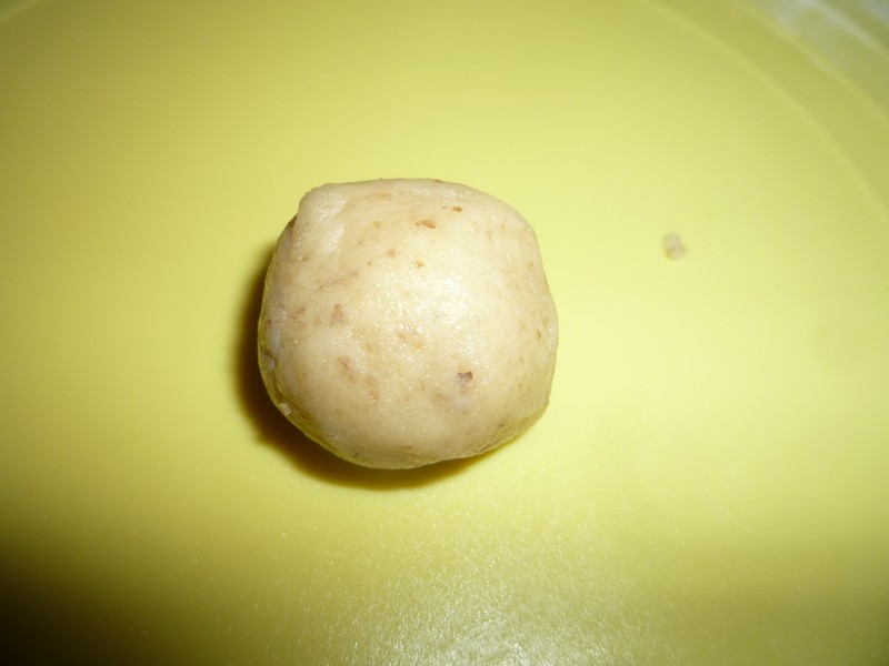 Cornulete vanilate cu nuca