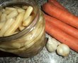 Mancare de morcovi, fasole verde si nuca macinata-0