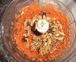 Mancare de morcovi, fasole verde si nuca macinata-1
