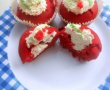 Red velvet cupcakes-0
