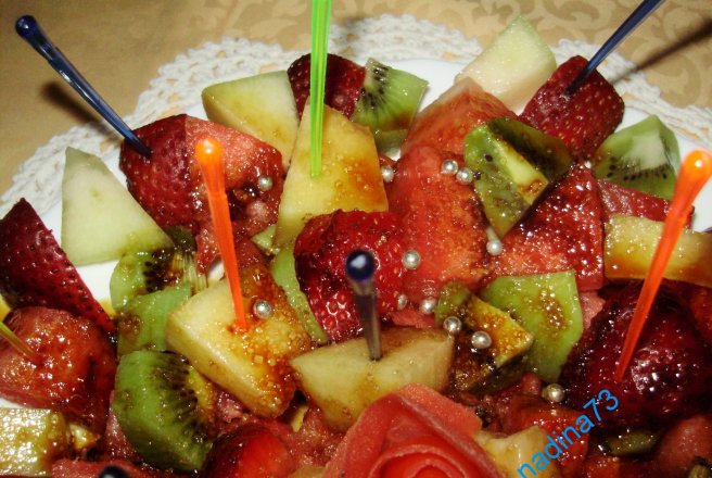 Salata de fructe cu caramel