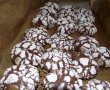 Fursecuri cu ciocolata si nuca (chocolate crinkles)-12