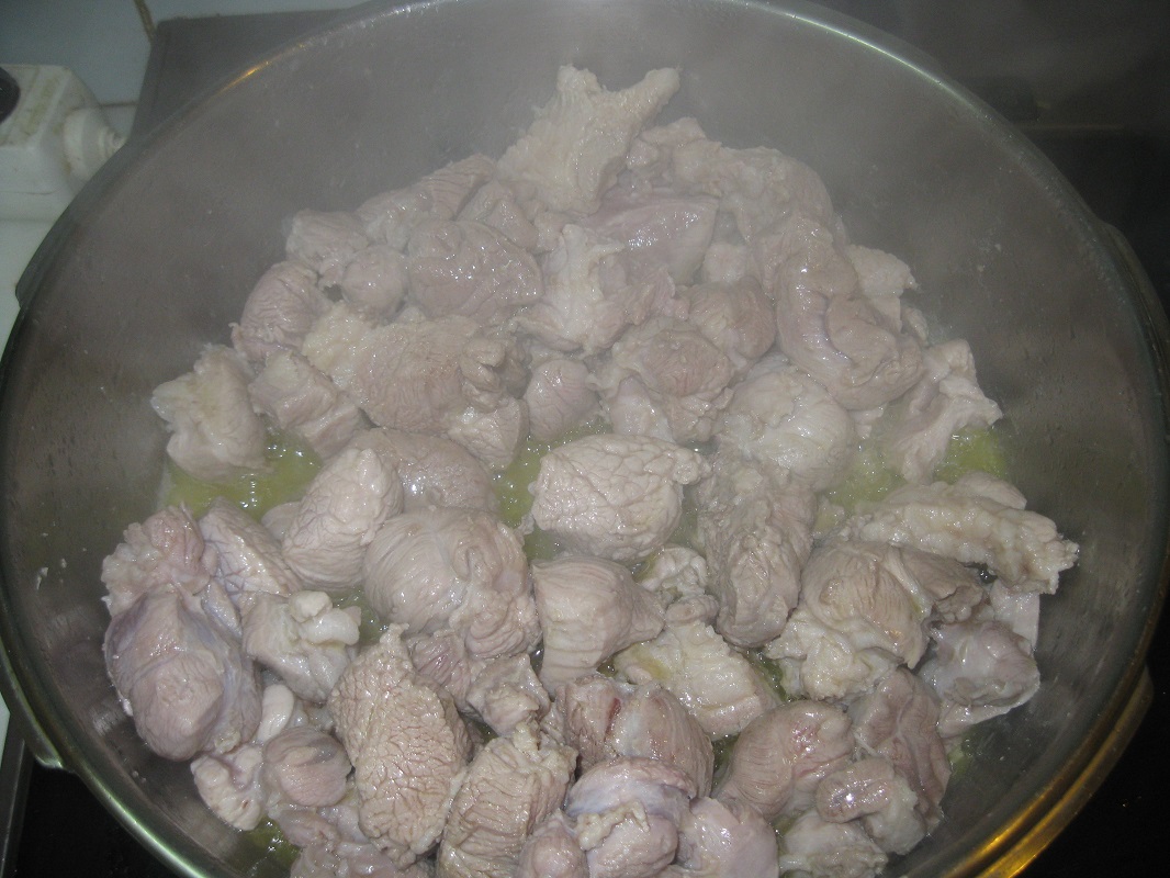 Carne de porc cu feta la cuptor