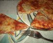 Pizza cu rosii si mozarella-9