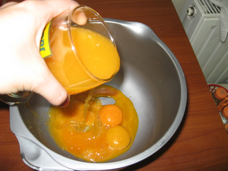 Chec cu suc de portocale