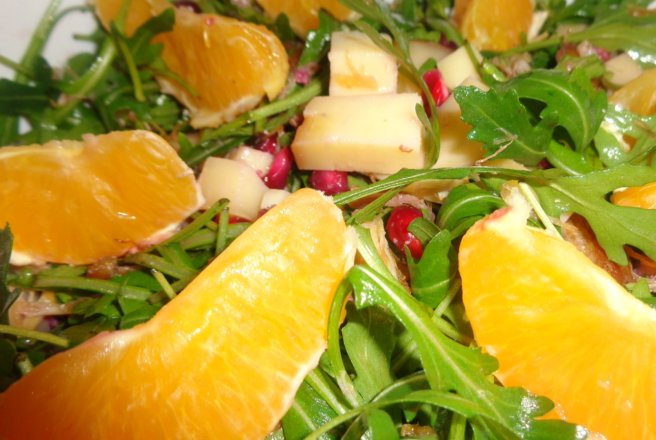 Salata de rucola cu pui si portocale