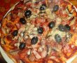 Pizza delicioasa cu aluat fara framantare-3