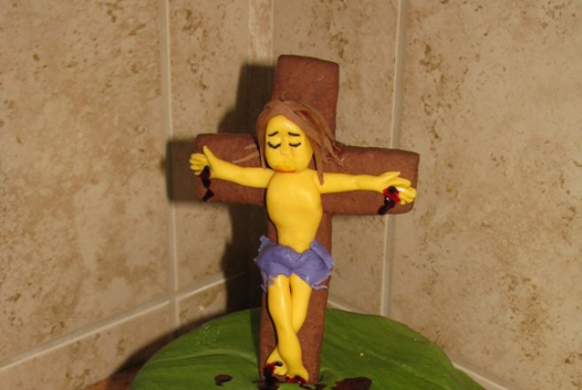 Tort Iisus Hristos pe cruce