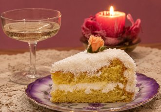 Tort cu mascarpone si nuca de cocos (reteta video)