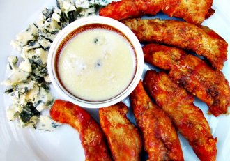 Piept de pui Buffalo cu sos de branza