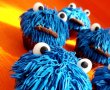 Cookie Monster Cupcakes-16