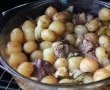 Friptura de vita cu cartofi noi la cuptor-4