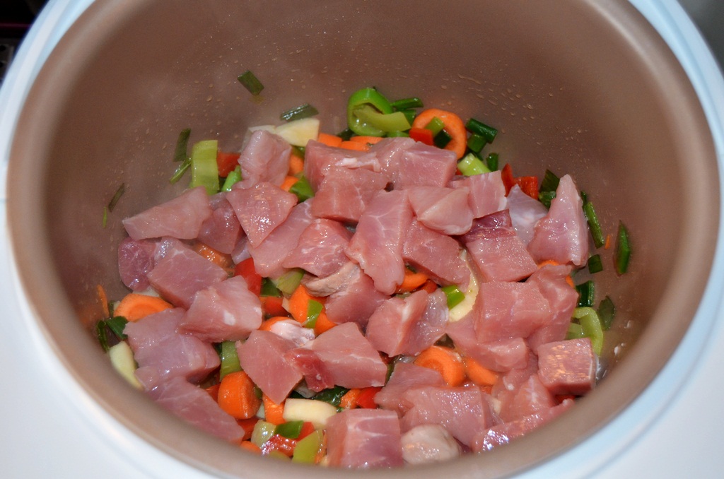 Tocanita de porc cu legume