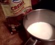 Prajitura cu stafide si crema de ciocolata-2